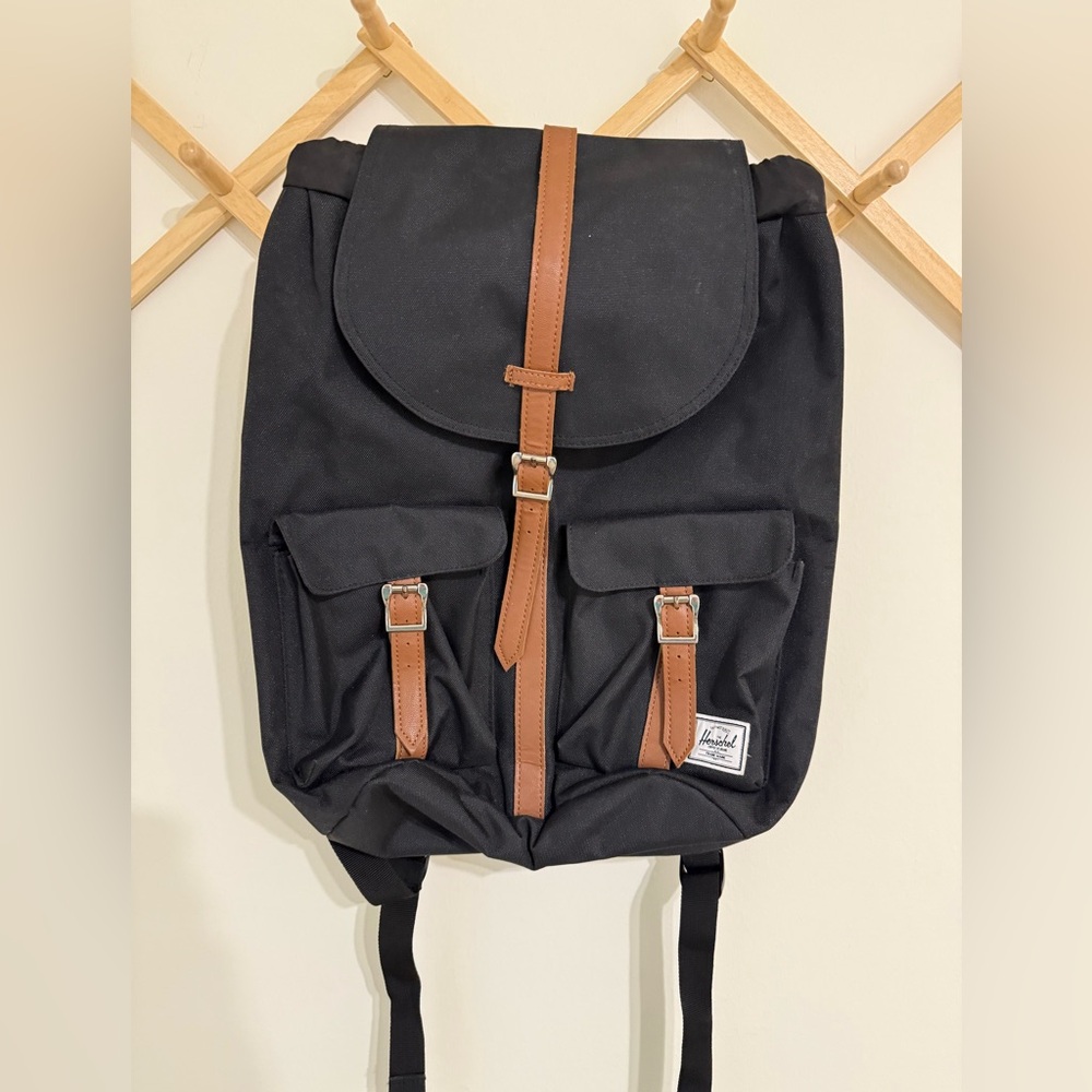 osprey backpack center handle Sportlite 15L Lt Hiking Pack with Hydraulics Reservoir, Purple OS lastsyncdatetime_1776943552 Dell Alienware Computer Backpack Size:19295-XG - X Series A zippered front panel